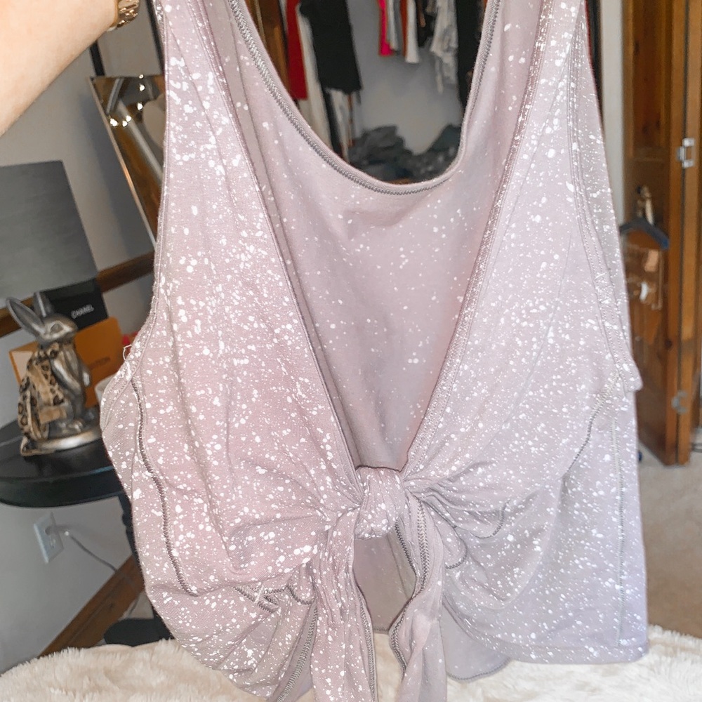lululemon lavender tie tank top!